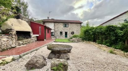 Casa 2 habitaciones de 120 m² en Celas (15198)