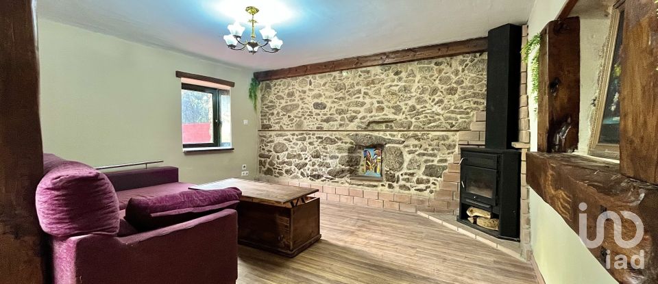 Casa 2 habitaciones de 120 m² en Celas (15198)