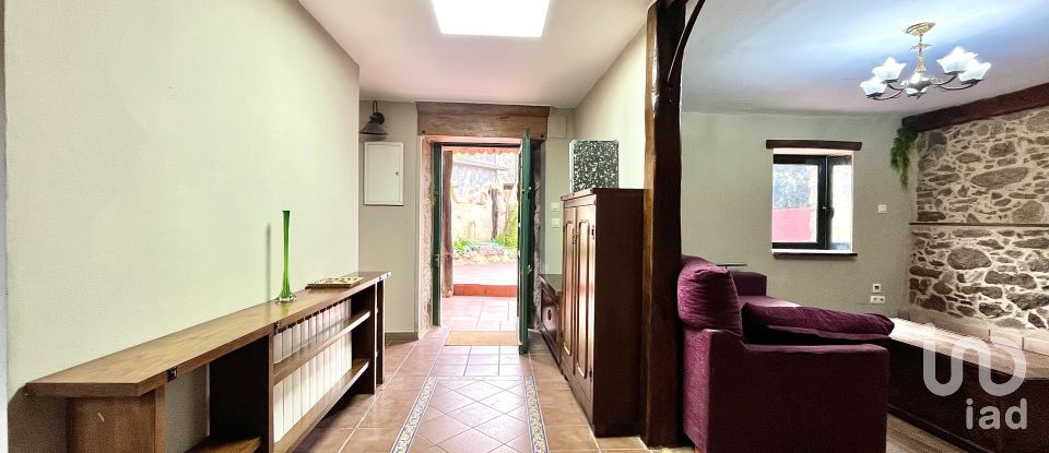 Casa 2 habitaciones de 120 m² en Celas (15198)