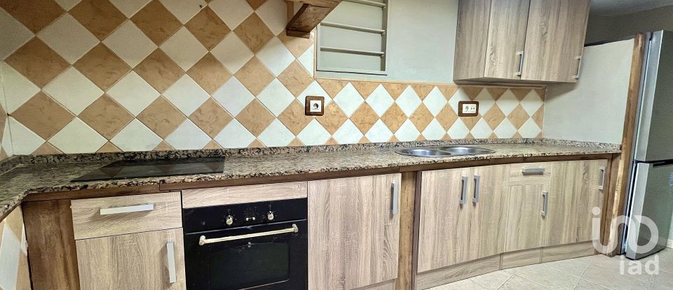 Casa 2 habitaciones de 120 m² en Celas (15198)