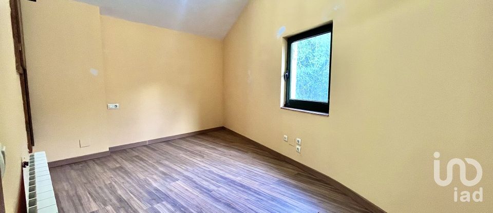 Casa 2 habitaciones de 120 m² en Celas (15198)