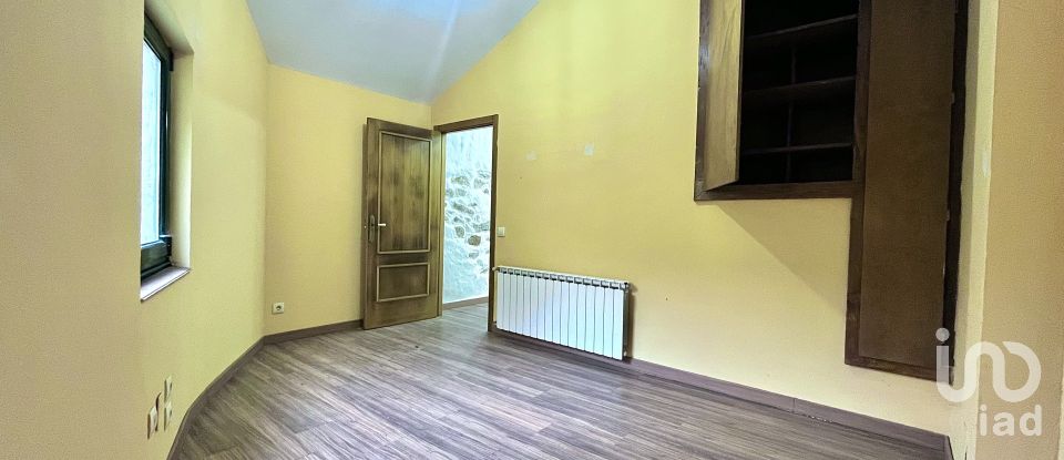 Casa 2 habitaciones de 120 m² en Celas (15198)