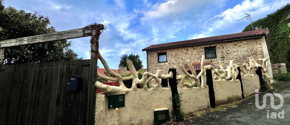 Casa 2 habitaciones de 120 m² en Celas (15198)