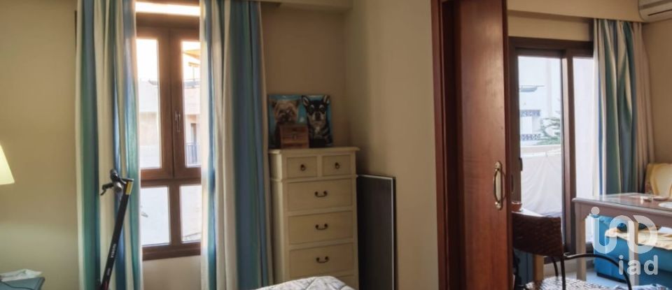 Pis 2 habitacions de 90 m² a Isla de Canela (21409)