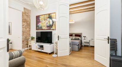 Piso 2 habitaciones de 102 m² en Barcelona (08002)