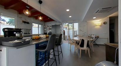 House/villa 4 bedrooms of 188 m² in Benicasim (12560)