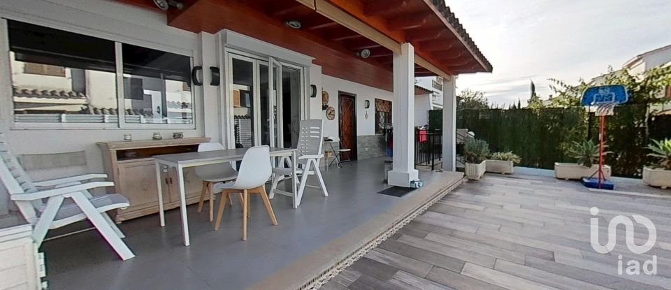 Casa/villa 4 habitacions de 188 m² a Benicasim (12560)