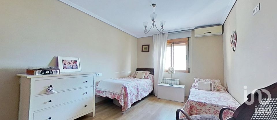 Casa/villa 4 habitacions de 188 m² a Benicasim (12560)