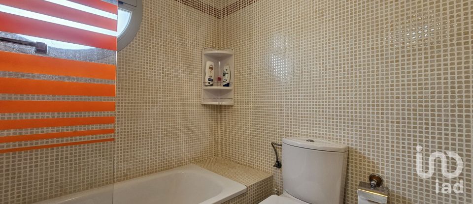 Pis 3 habitacions de 97 m² a La Pineda (43481)