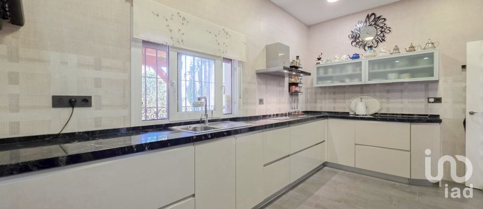 House 6 bedrooms of 500 m² in Málaga (29190)