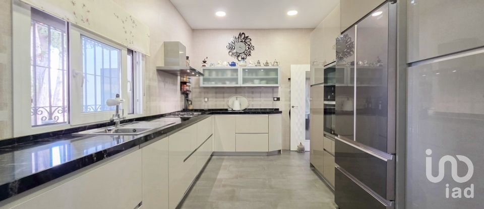 House 6 bedrooms of 500 m² in Málaga (29190)