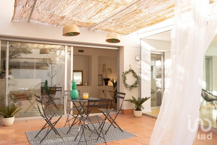 Pis 3 habitacions de 77 m² a Vilanova i la Geltrú (08800)