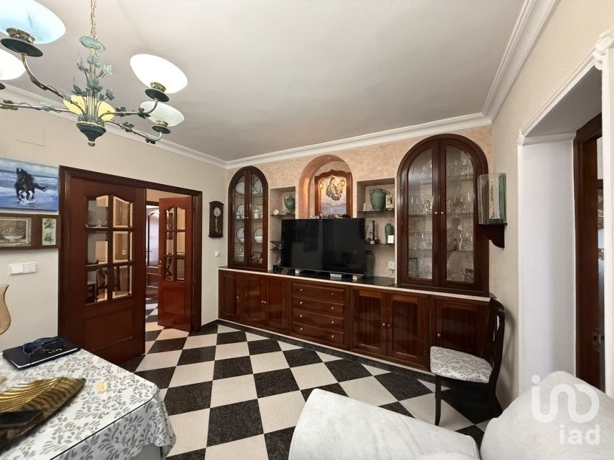 Piso 4 habitaciones de 129 m² en Lepe (21440)