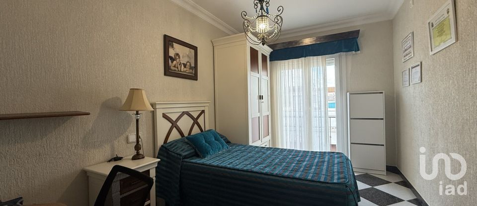 Piso 4 habitaciones de 129 m² en Lepe (21440)