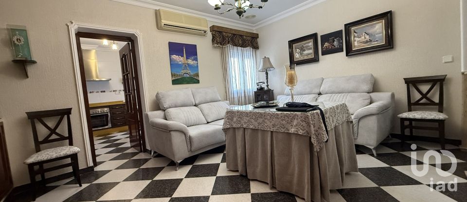 Piso 4 habitaciones de 129 m² en Lepe (21440)