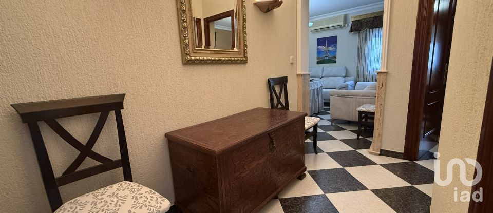 Piso 4 habitaciones de 129 m² en Lepe (21440)