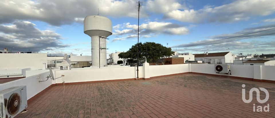 Piso 4 habitaciones de 129 m² en Lepe (21440)