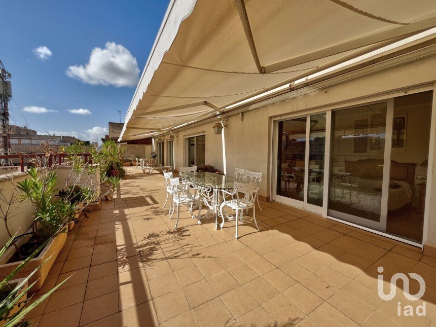 Pis 6 habitacions de 230 m² a Elda (03600)