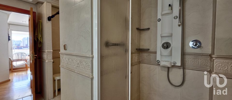 Pis 6 habitacions de 230 m² a Elda (03600)