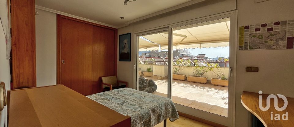 Pis 6 habitacions de 230 m² a Elda (03600)