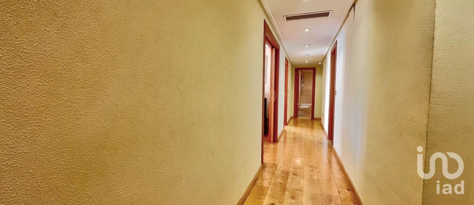 Pis 6 habitacions de 230 m² a Elda (03600)