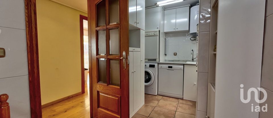 Pis 6 habitacions de 230 m² a Elda (03600)