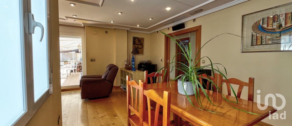 Pis 6 habitacions de 230 m² a Elda (03600)