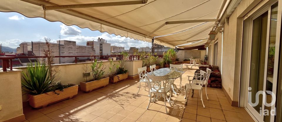 Pis 6 habitacions de 230 m² a Elda (03600)