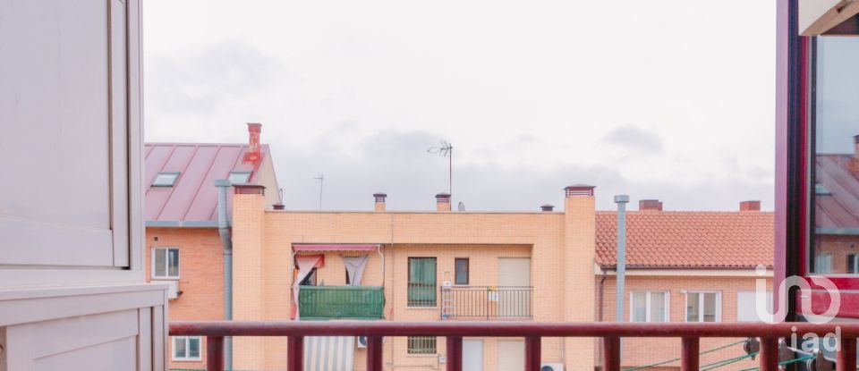 Pis 3 habitacions de 81 m² a Madrid (28026)