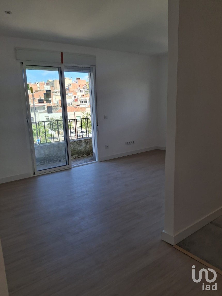 Pis 3 habitacions de 96 m² a Terrassa (08224)