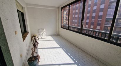 Pis 3 habitacions de 100 m² a León (24005)