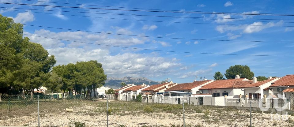 Building plot of 1,948 m² in La Nucia (03530)