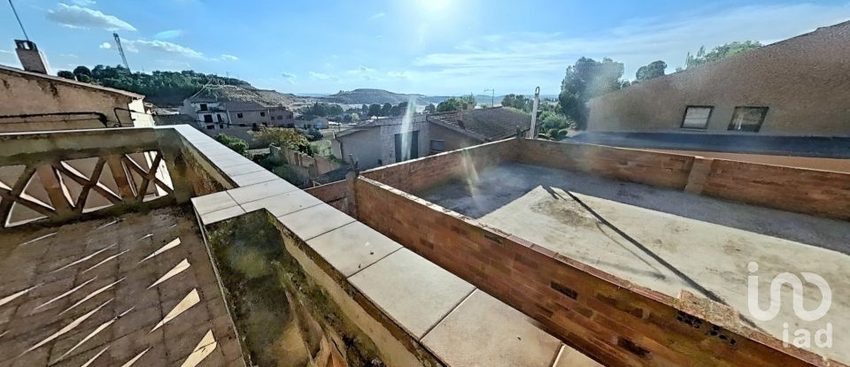 Casa de pueblo 6 habitaciones de 500 m² en Alfés (25161)