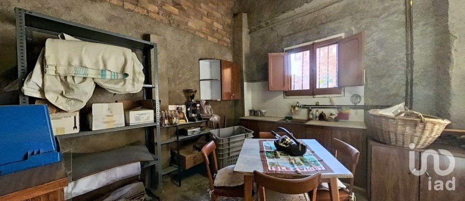 Casa de pueblo 6 habitaciones de 500 m² en Alfés (25161)