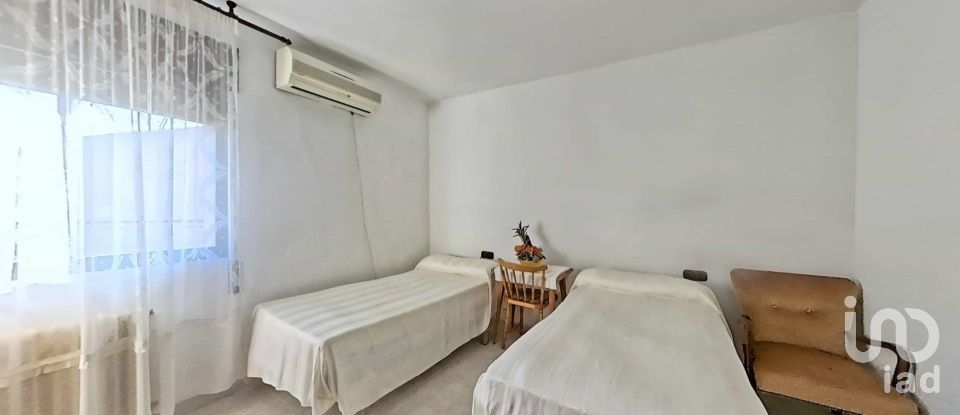 Casa de pueblo 6 habitaciones de 500 m² en Alfés (25161)