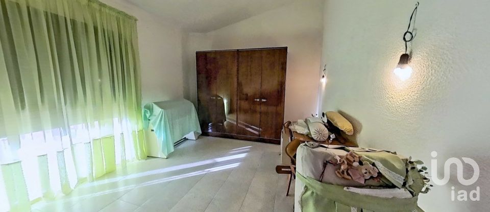 Casa de pueblo 6 habitaciones de 500 m² en Alfés (25161)