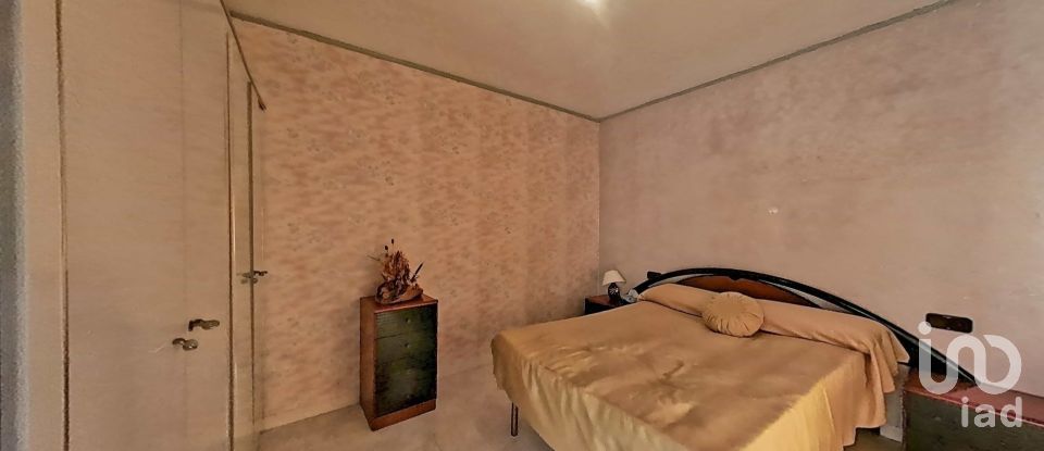 Casa de pueblo 6 habitaciones de 500 m² en Alfés (25161)