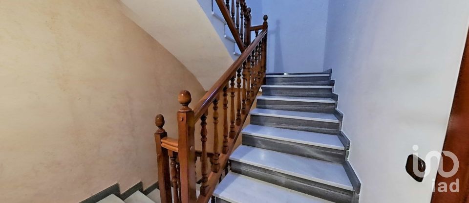 Casa de pueblo 6 habitaciones de 500 m² en Alfés (25161)