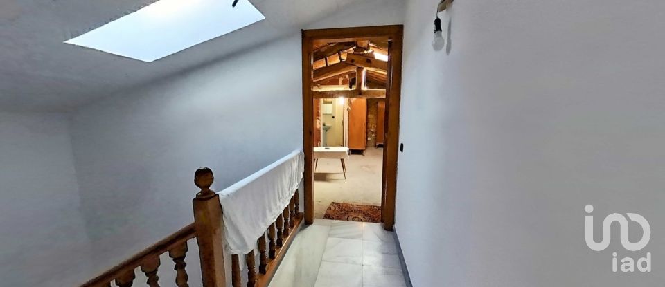 Casa de pueblo 6 habitaciones de 500 m² en Alfés (25161)