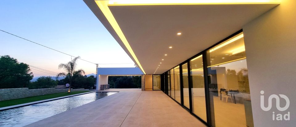 Cottage 3 bedrooms of 213 m² in Busot (03111)