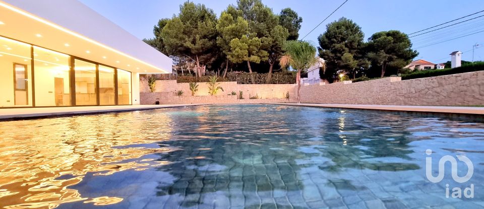 Cottage 3 bedrooms of 213 m² in Busot (03111)