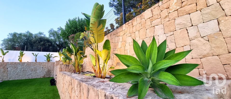 Cottage 3 bedrooms of 213 m² in Busot (03111)