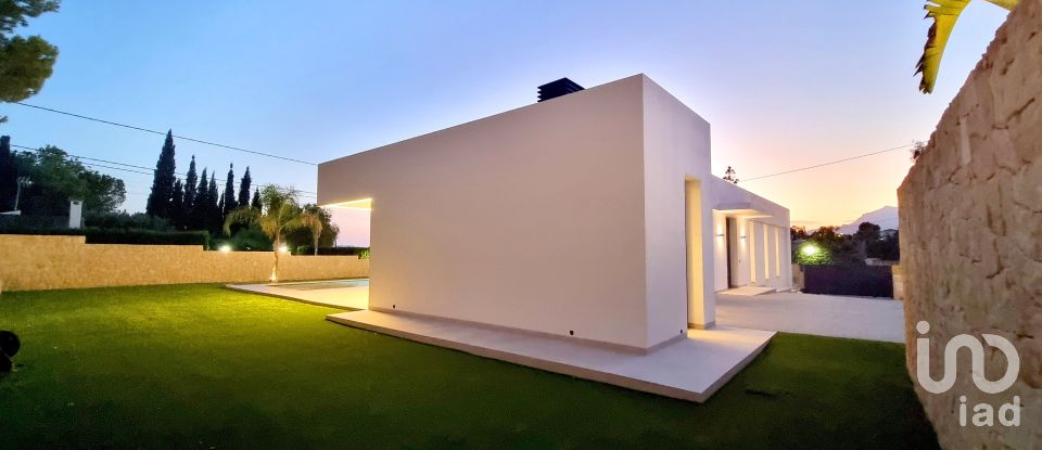 Cottage 3 bedrooms of 213 m² in Busot (03111)