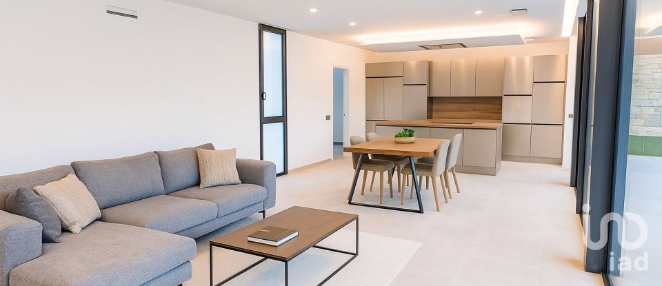 Cottage 3 bedrooms of 213 m² in Busot (03111)