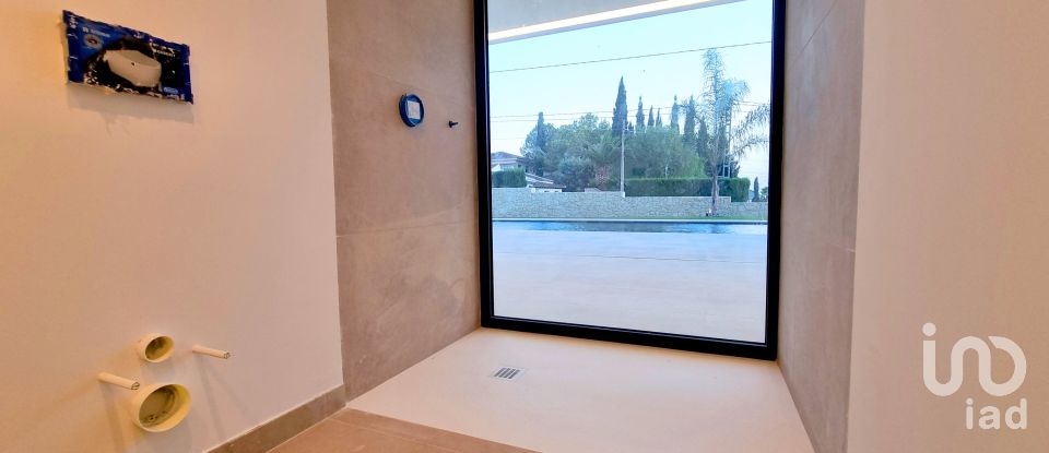 Cottage 3 bedrooms of 213 m² in Busot (03111)