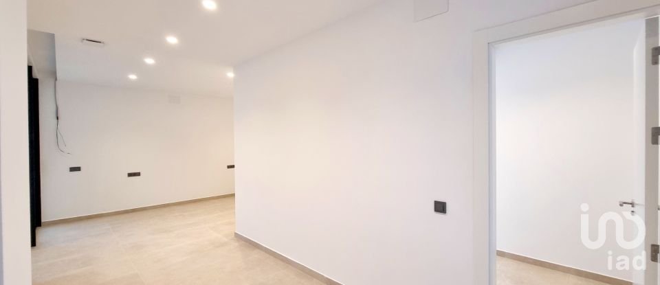 Cottage 3 bedrooms of 213 m² in Busot (03111)