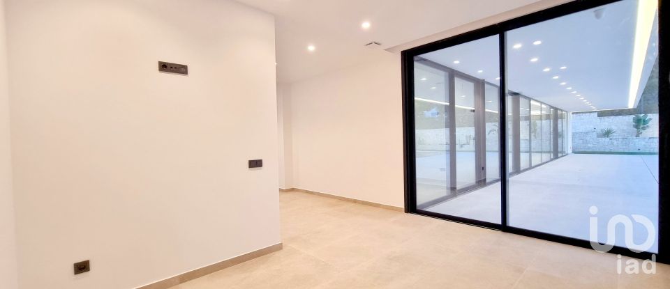 Cottage 3 bedrooms of 213 m² in Busot (03111)