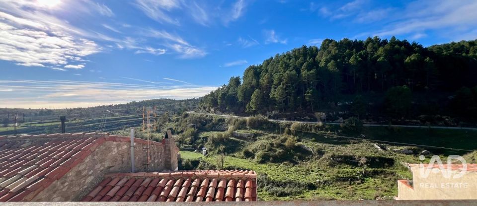 Casa de pueblo 0 habitaciones de 249 m² en Fredes (12599)