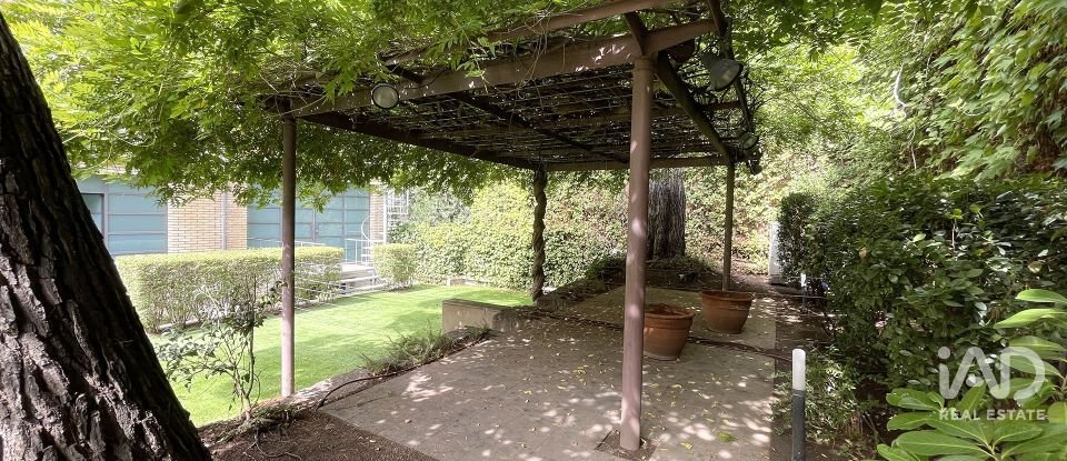 Casa 4 habitaciones de 298 m² en Manresa (08242)