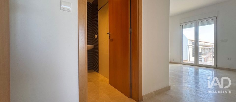 Piso 3 habitaciones de 122 m² en Pego (03780)